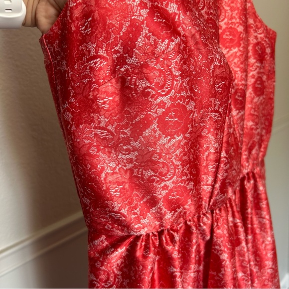 The Limited Structured High Neck A-Line Red Satin Lace Rose Print Dress Women’s - Picture 3 of 10